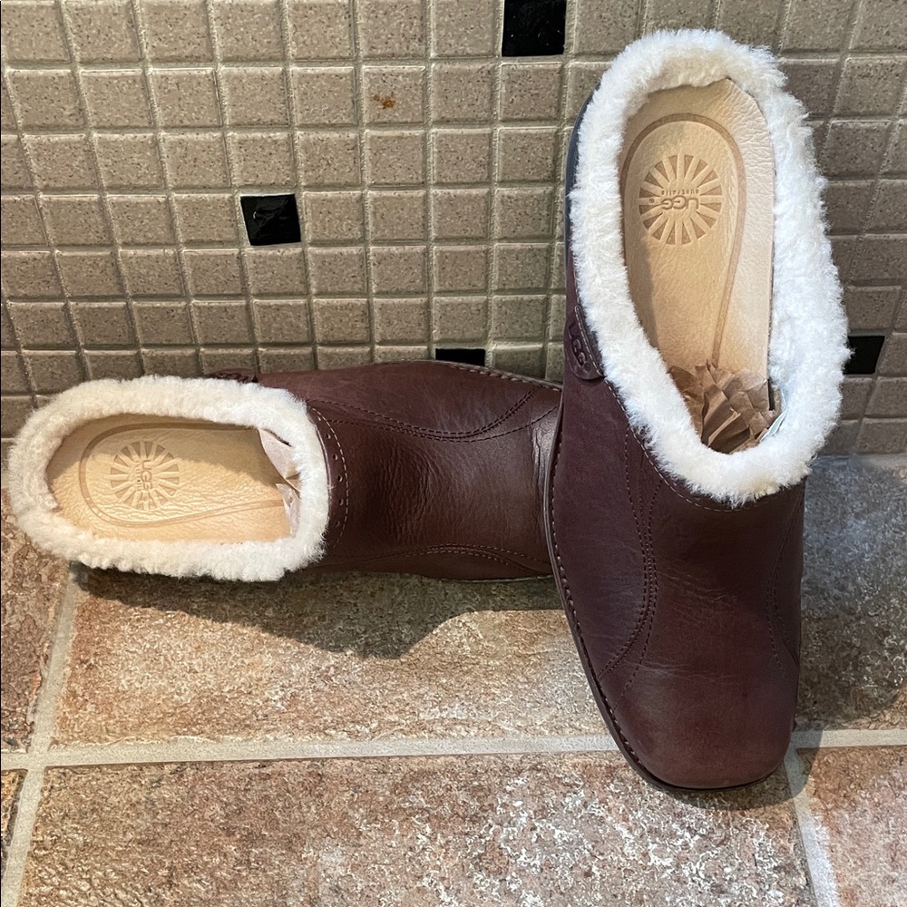 Brown Leather UGG Shearling-Lined Langford mule slides. 5744